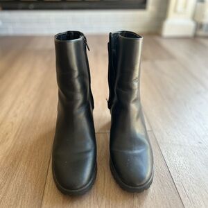Black boots